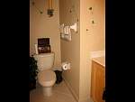 HalfBath2.jpg